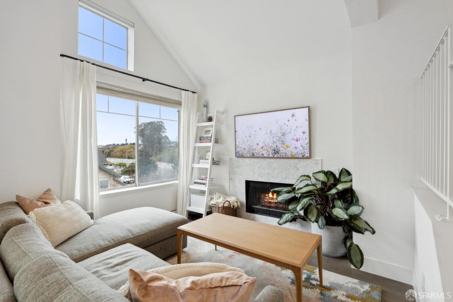 1400 El Camino Real # 334