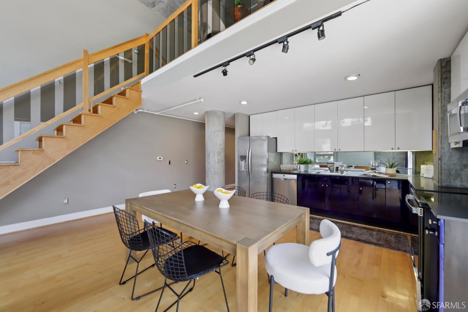 311 Oak Street # 301