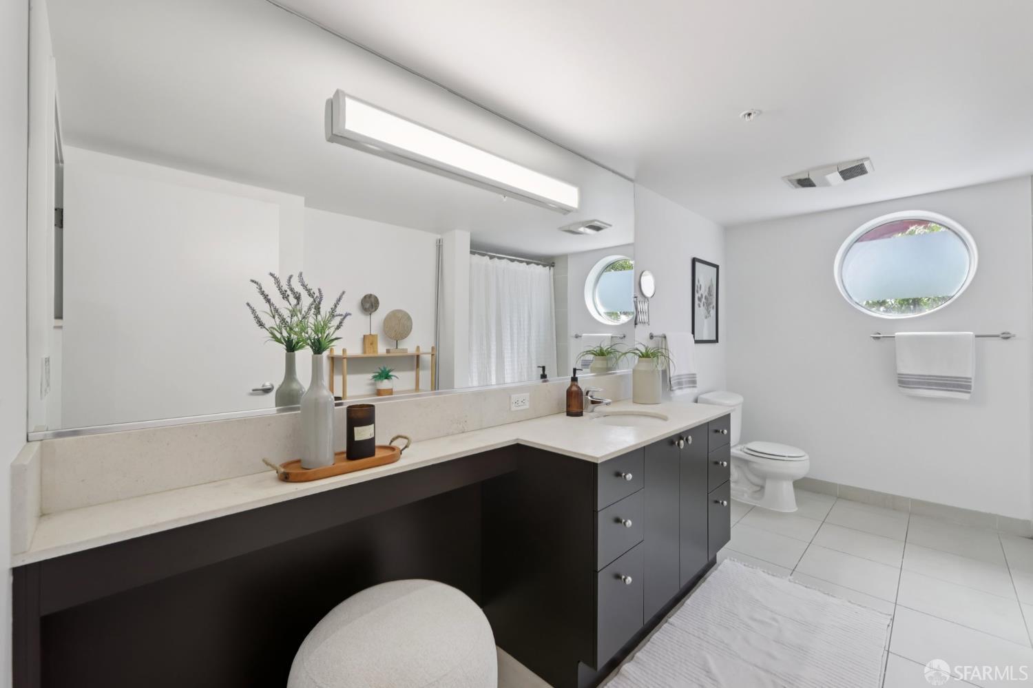 311 Oak Street # 301