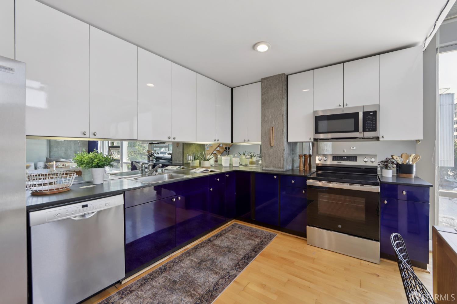 311 Oak Street # 301