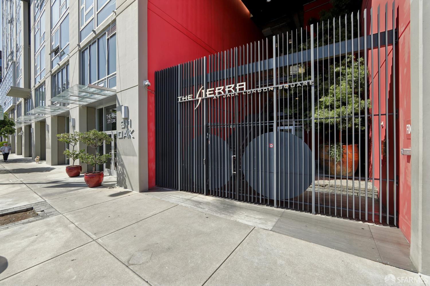 311 Oak Street # 301