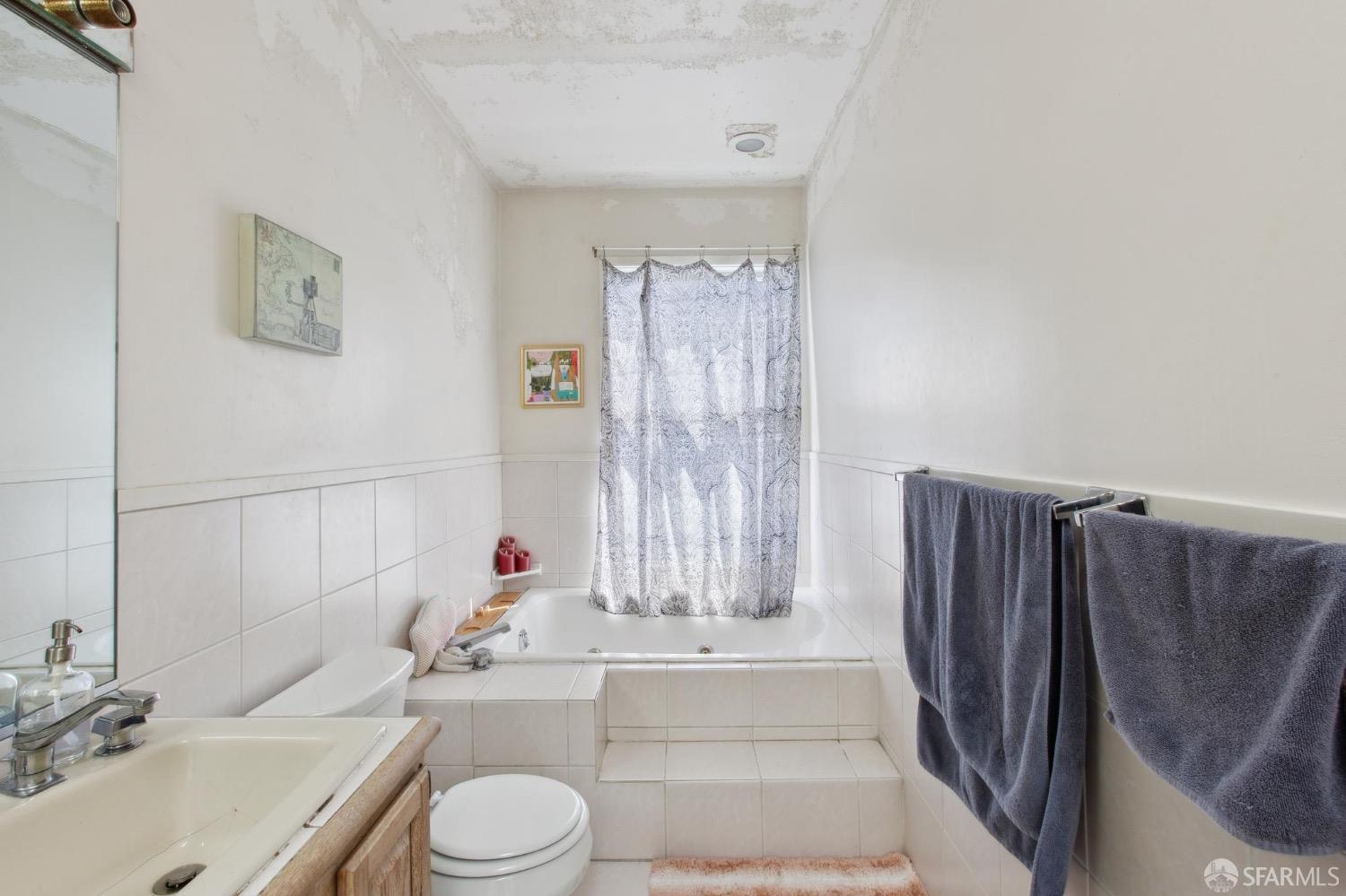 1843 10th Avenue