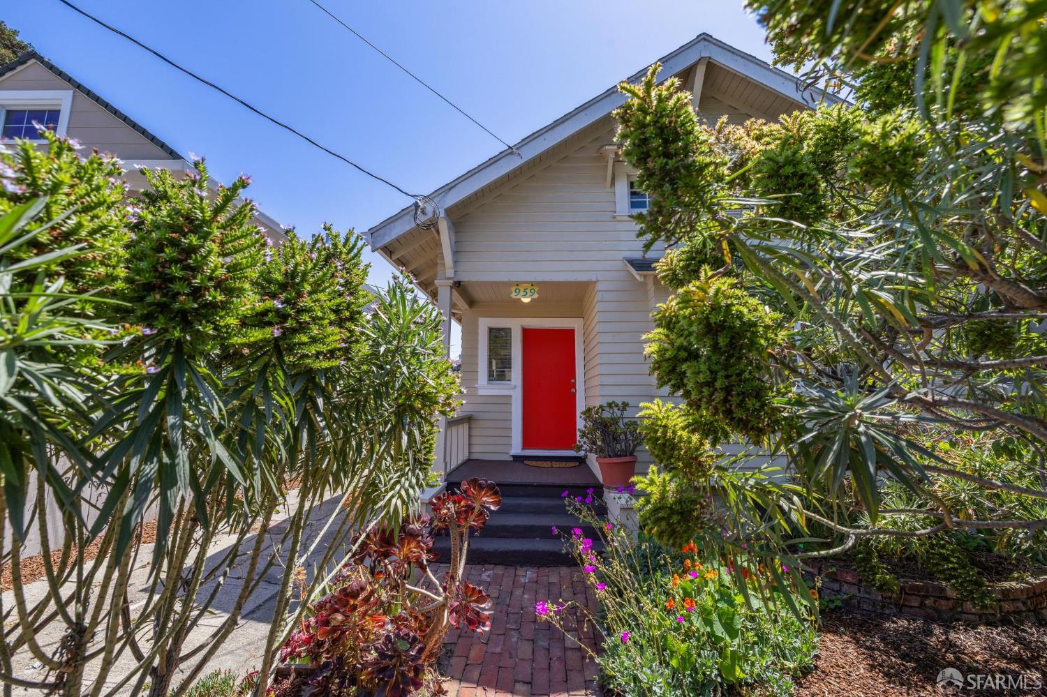 959 34th Street