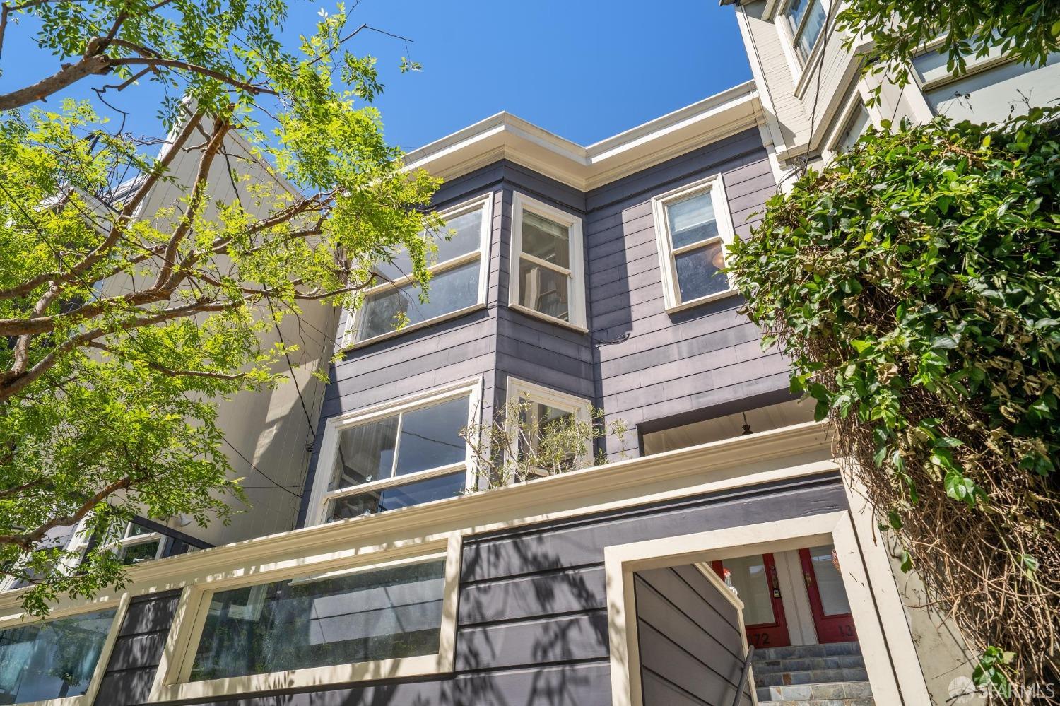 1370 Green Street