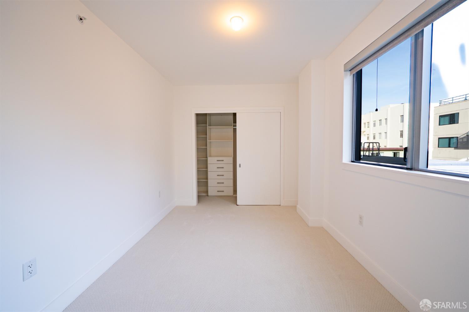 8 Buchanan Street # 700