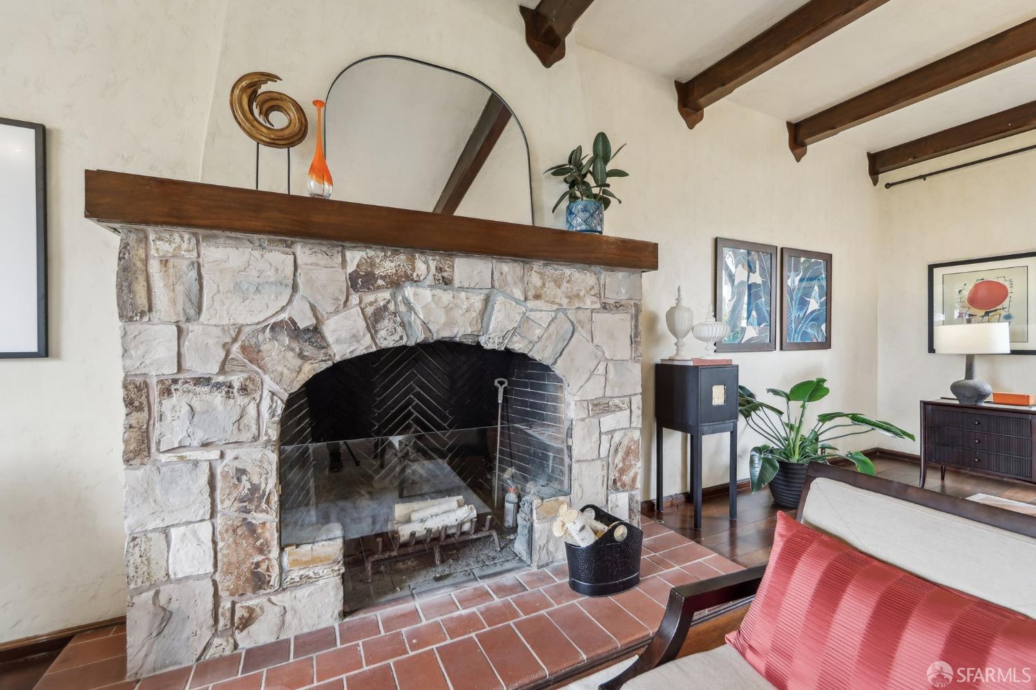 1475 Monterey Boulevard