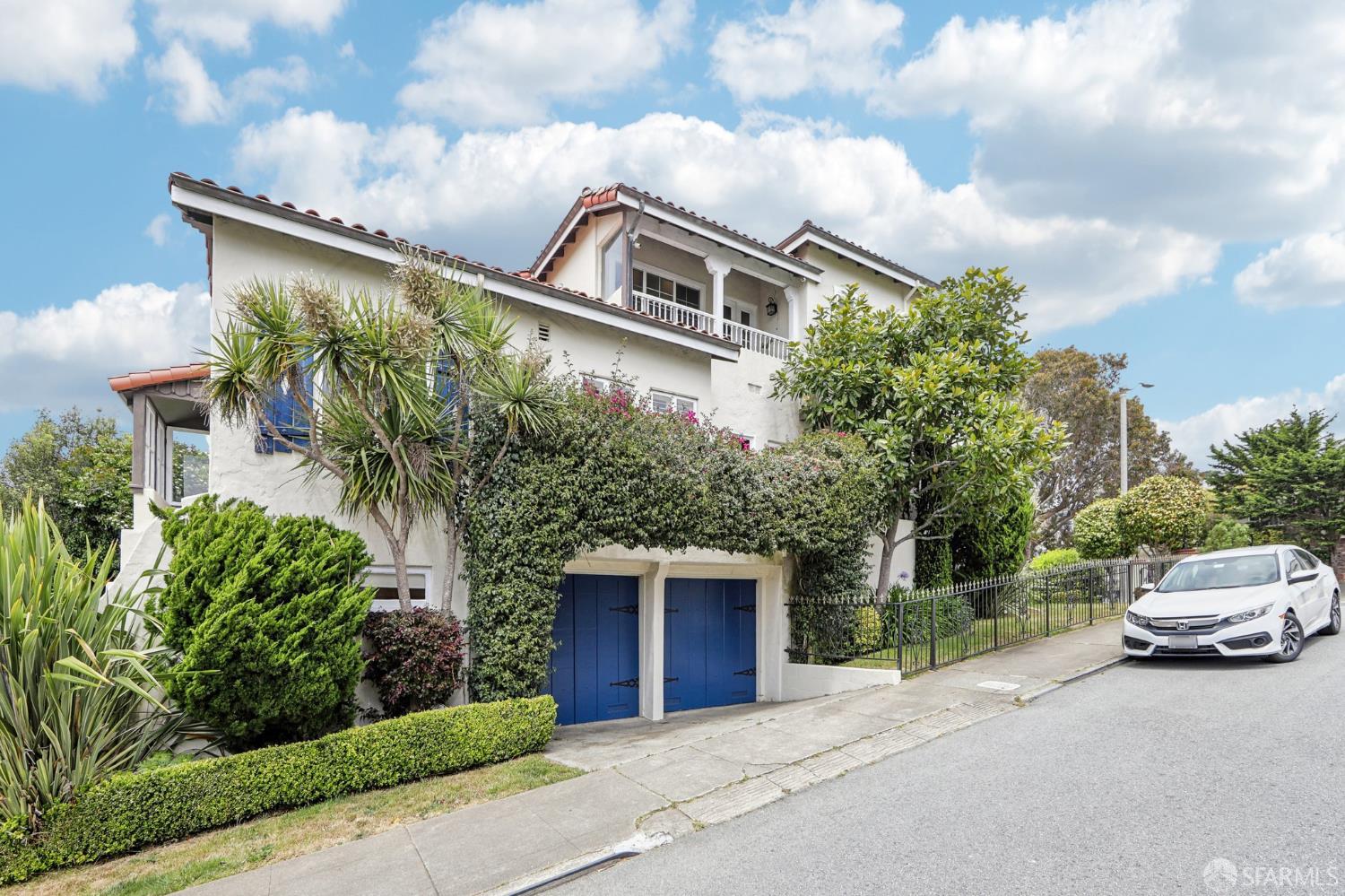 1475 Monterey Boulevard