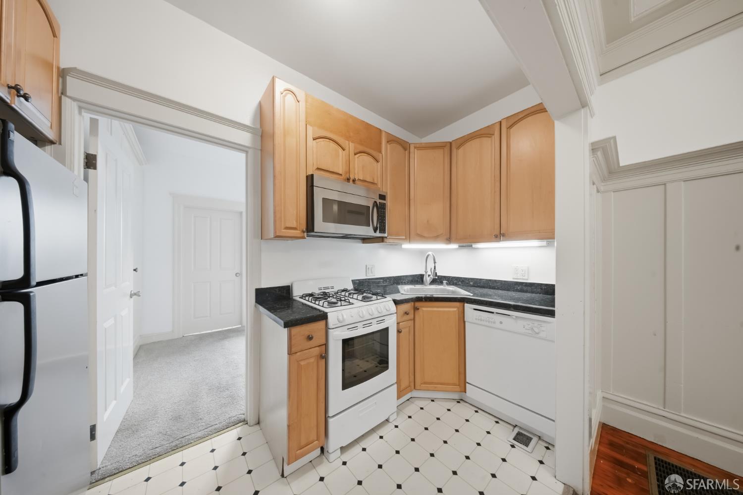 559-561 Minna Street