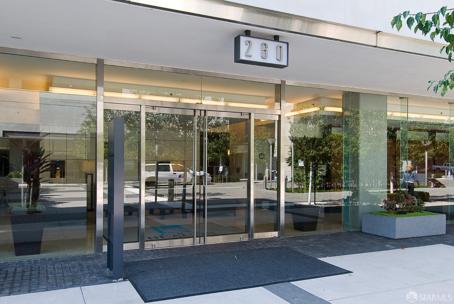 260 King Street # 679