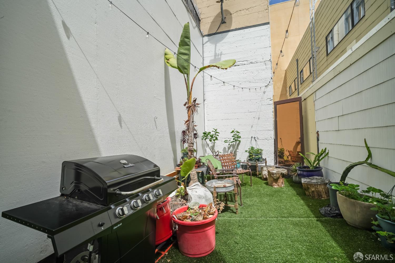 2171 Mission Street # 201