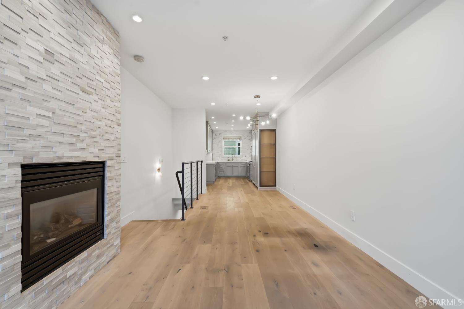 425 14th Street # 3