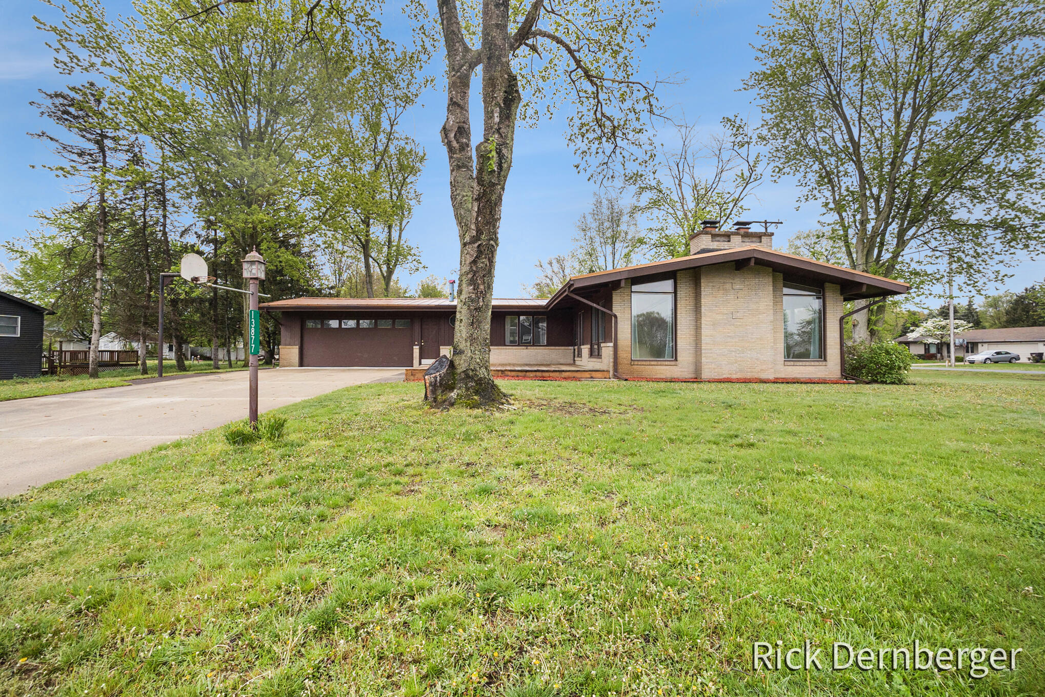 13877 Ridgewood Drive