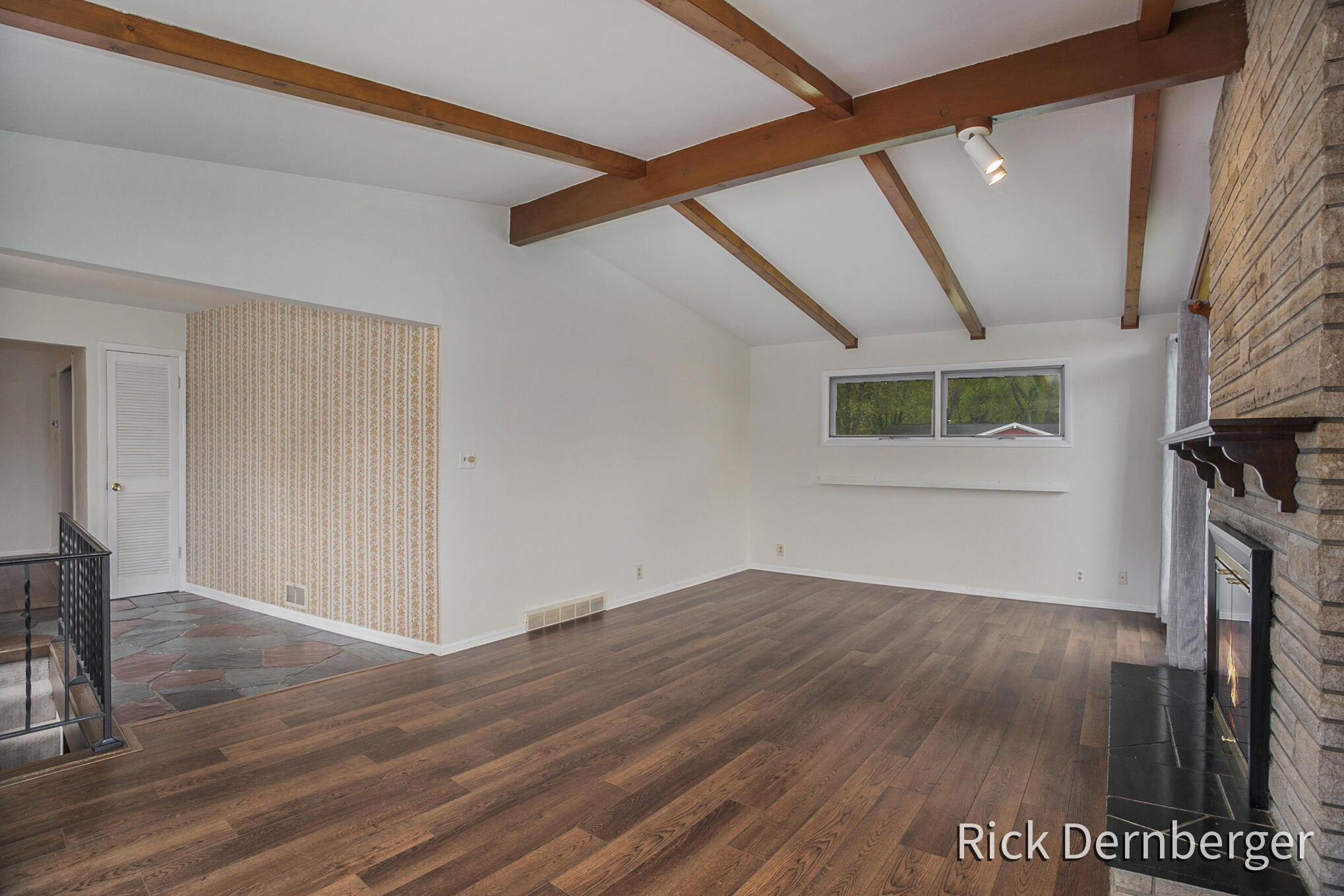 13877 Ridgewood Drive