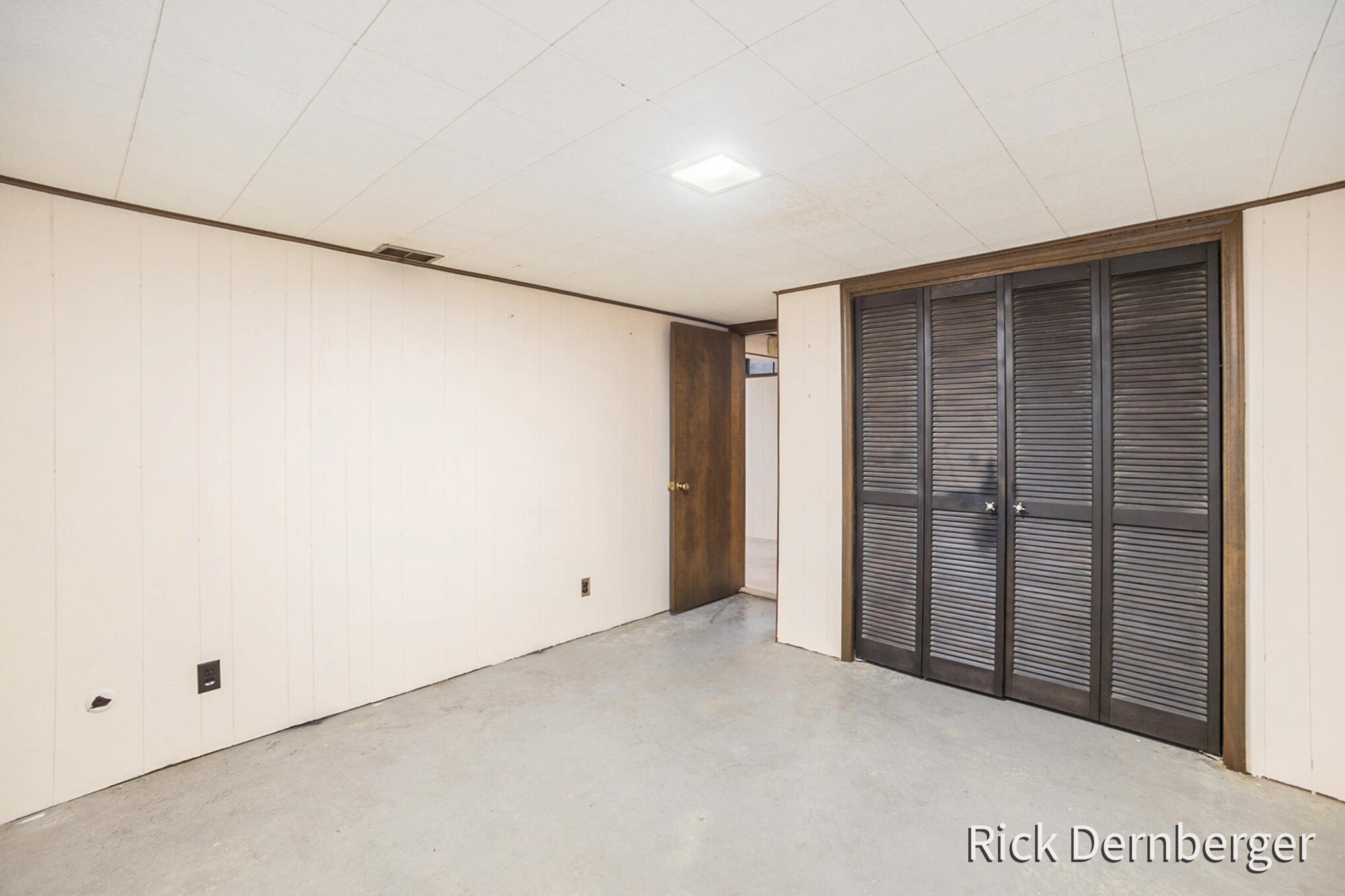 13877 Ridgewood Drive