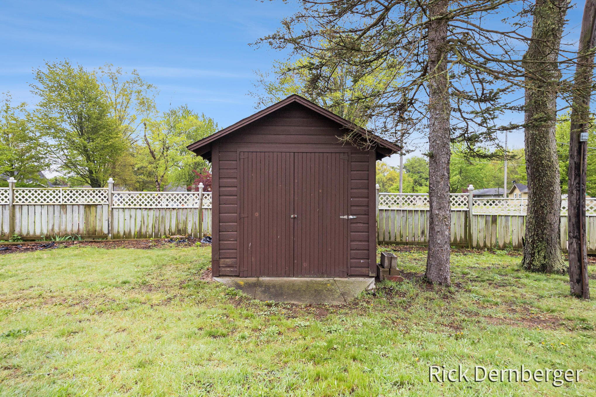 13877 Ridgewood Drive