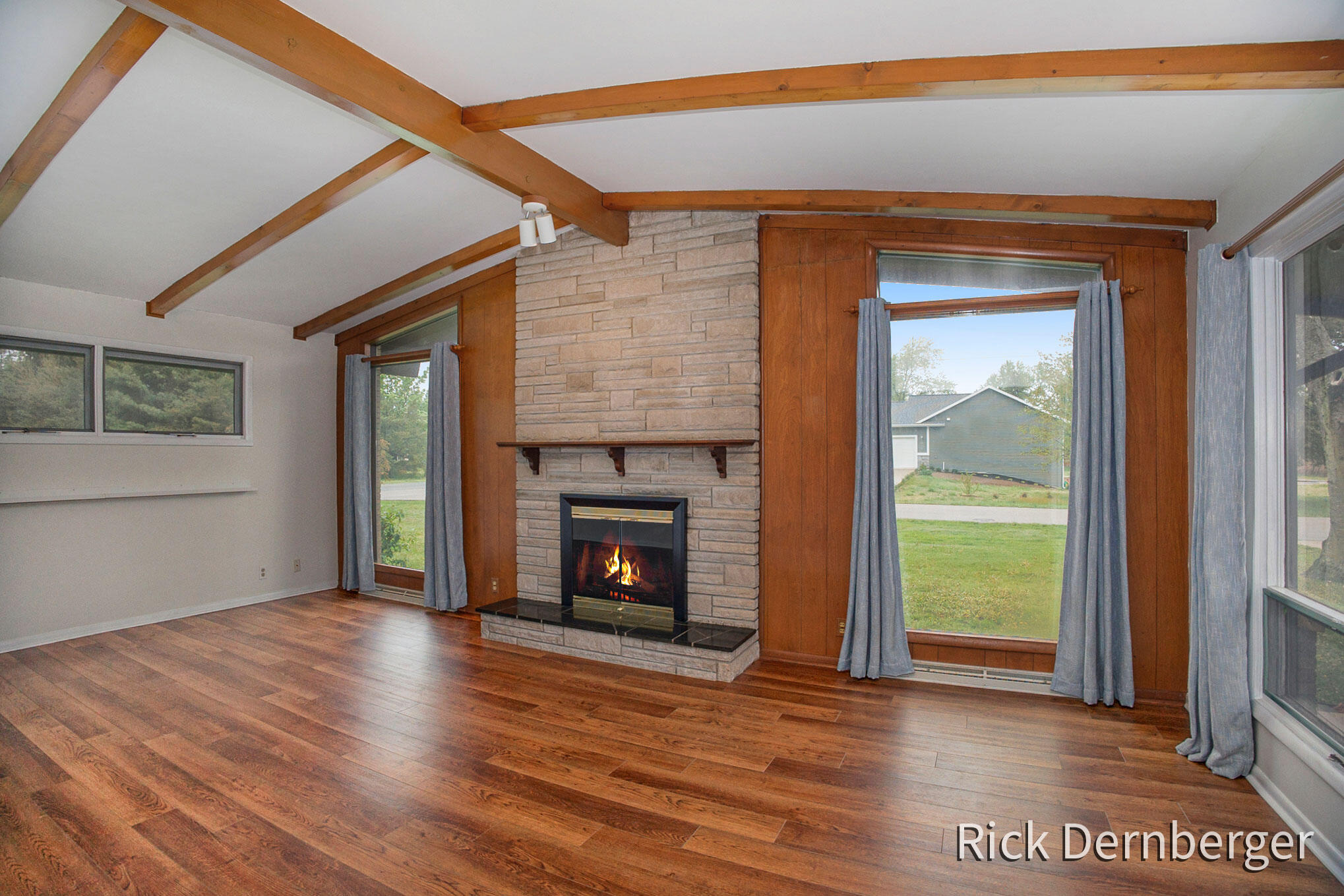 13877 Ridgewood Drive