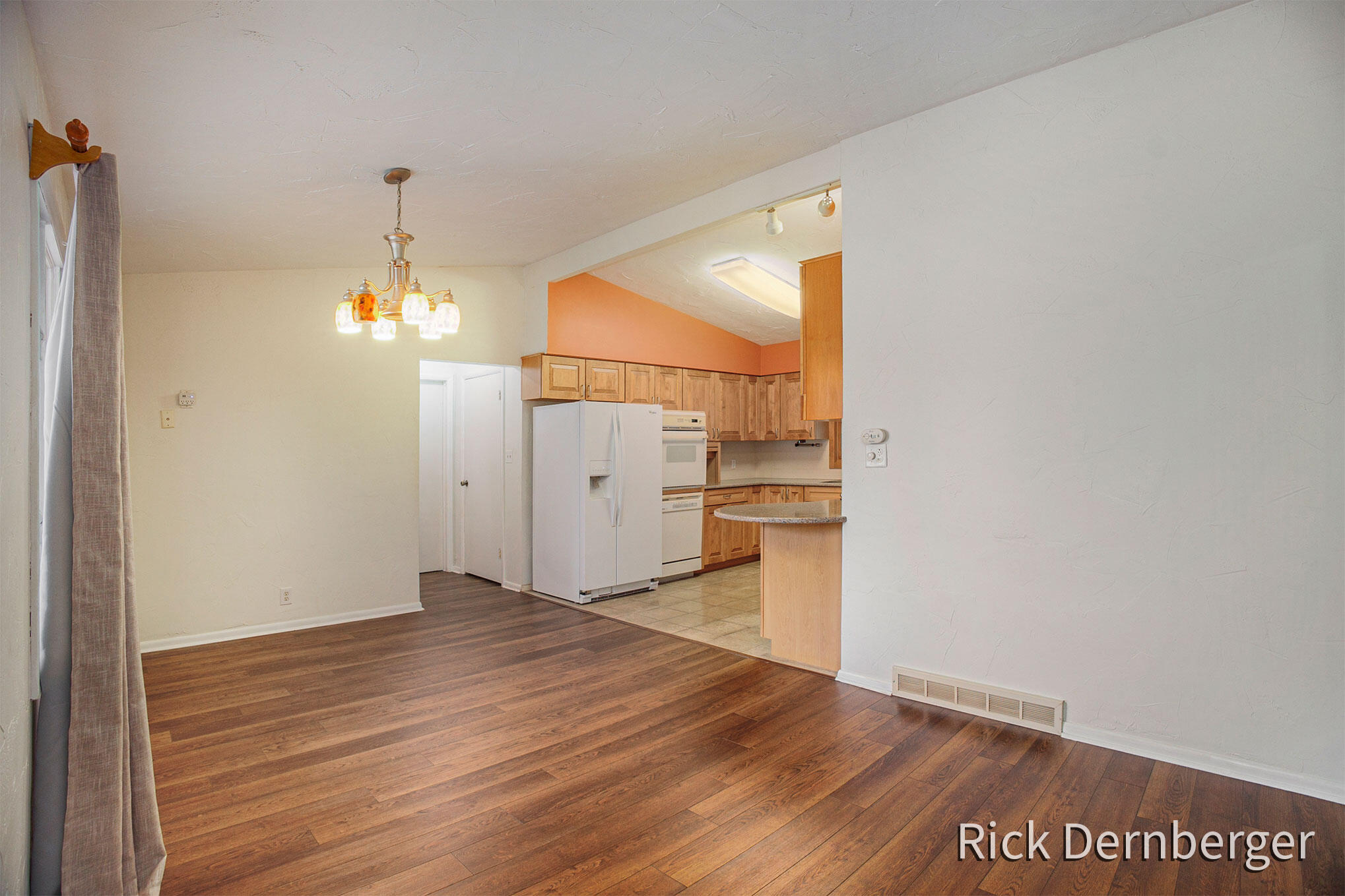 13877 Ridgewood Drive