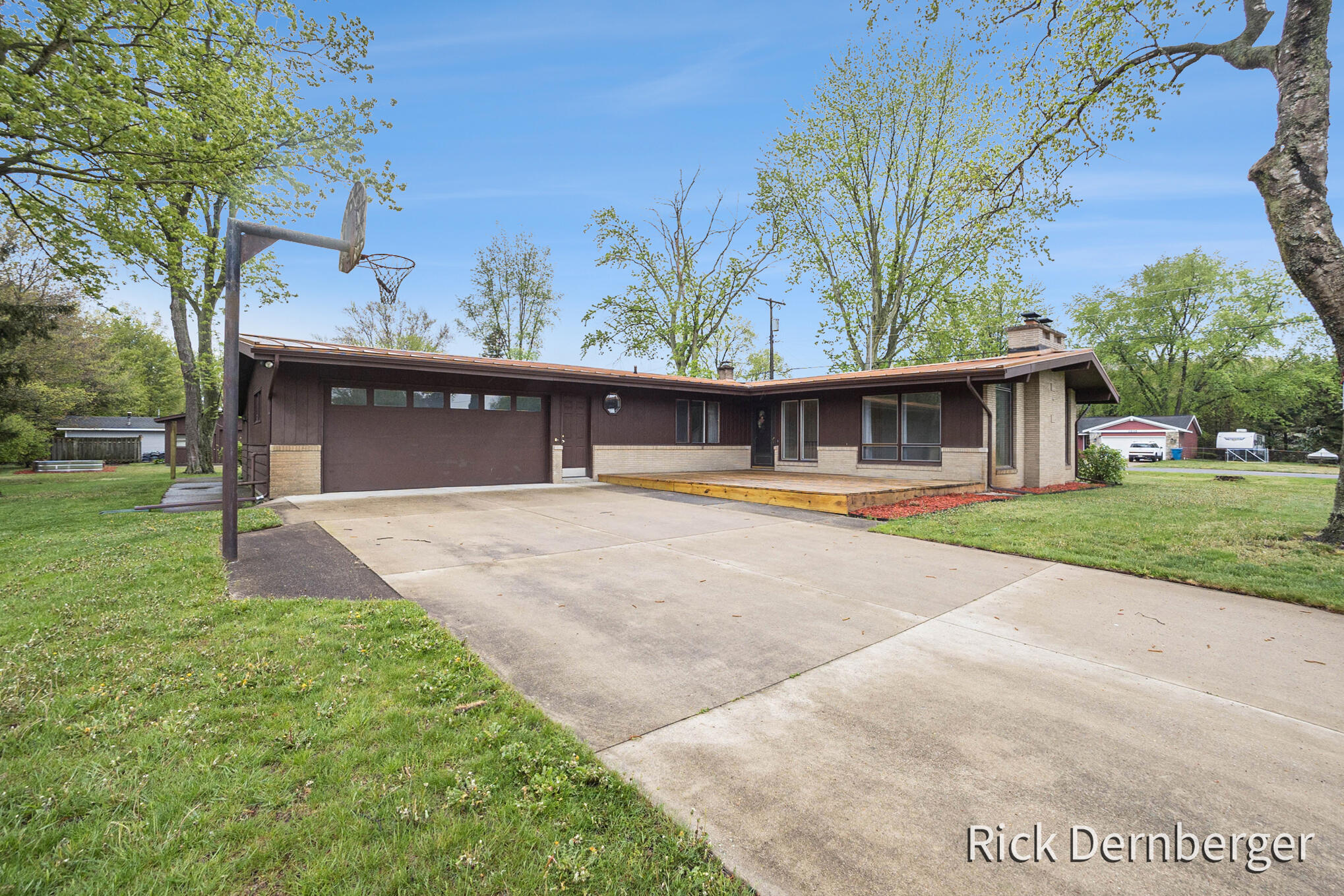 13877 Ridgewood Drive