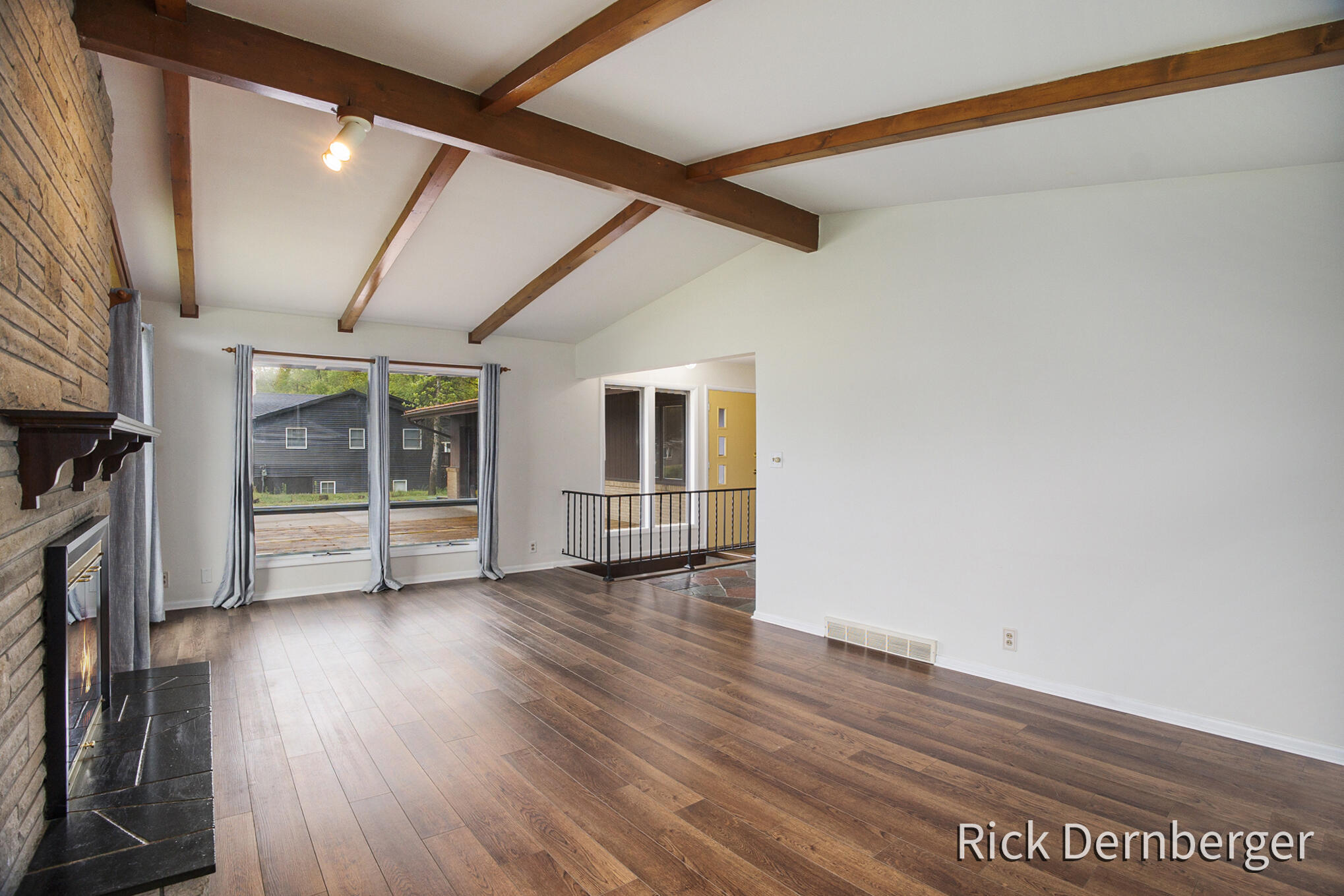 13877 Ridgewood Drive