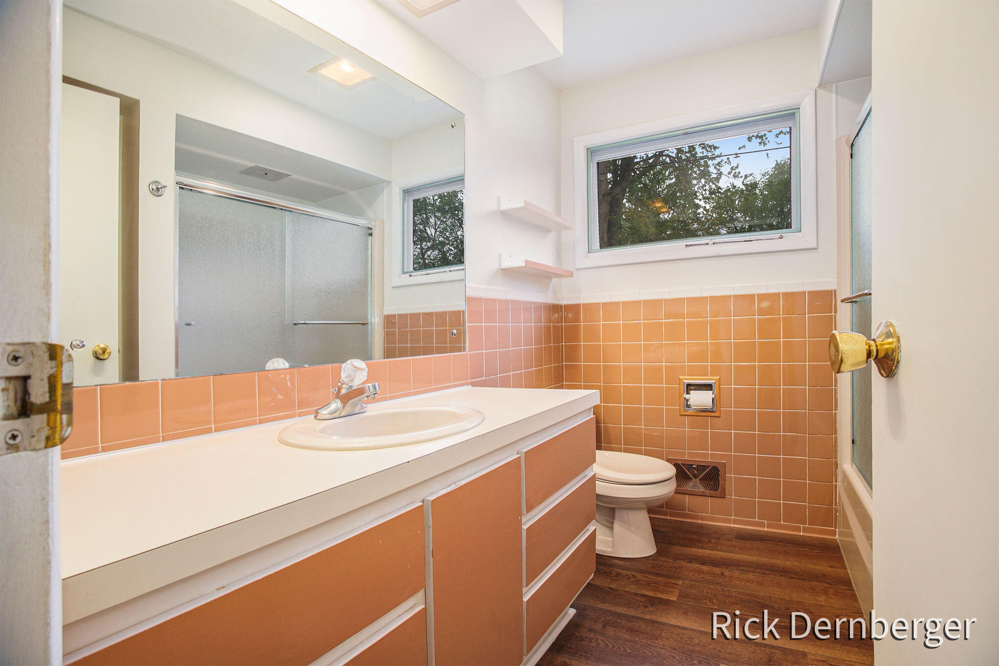 13877 Ridgewood Drive