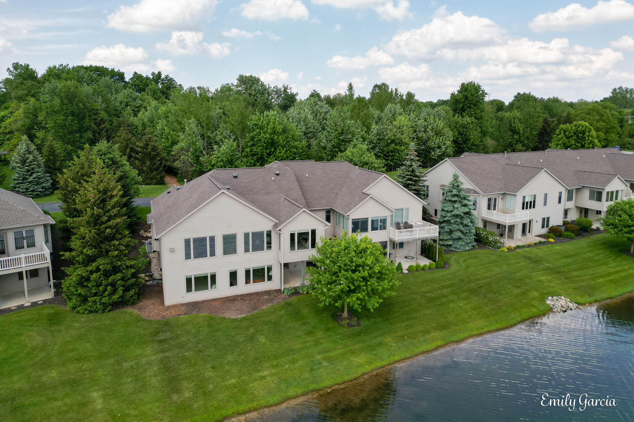 4866 Faringdom Grove Drive