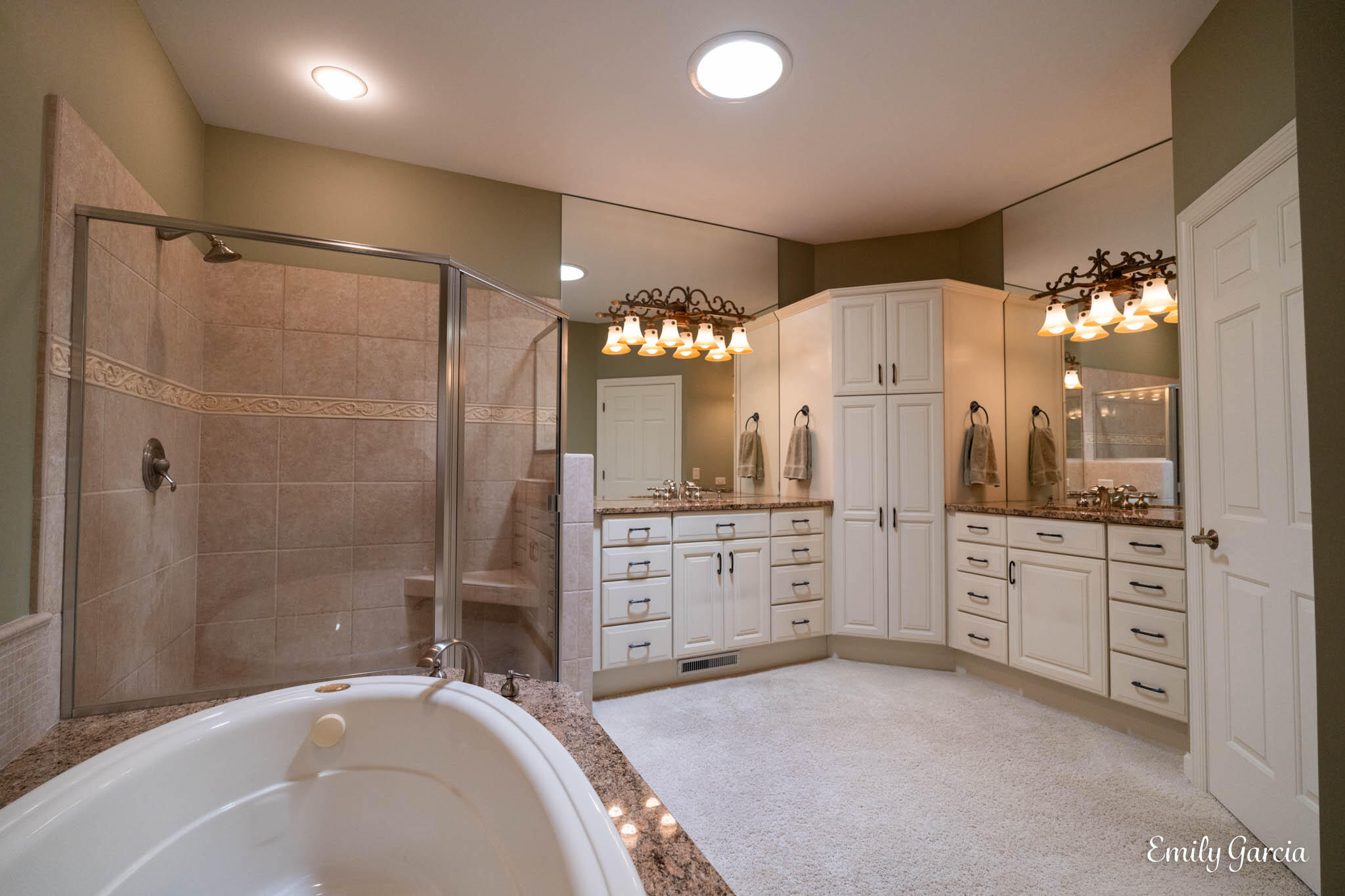 4866 Faringdom Grove Drive