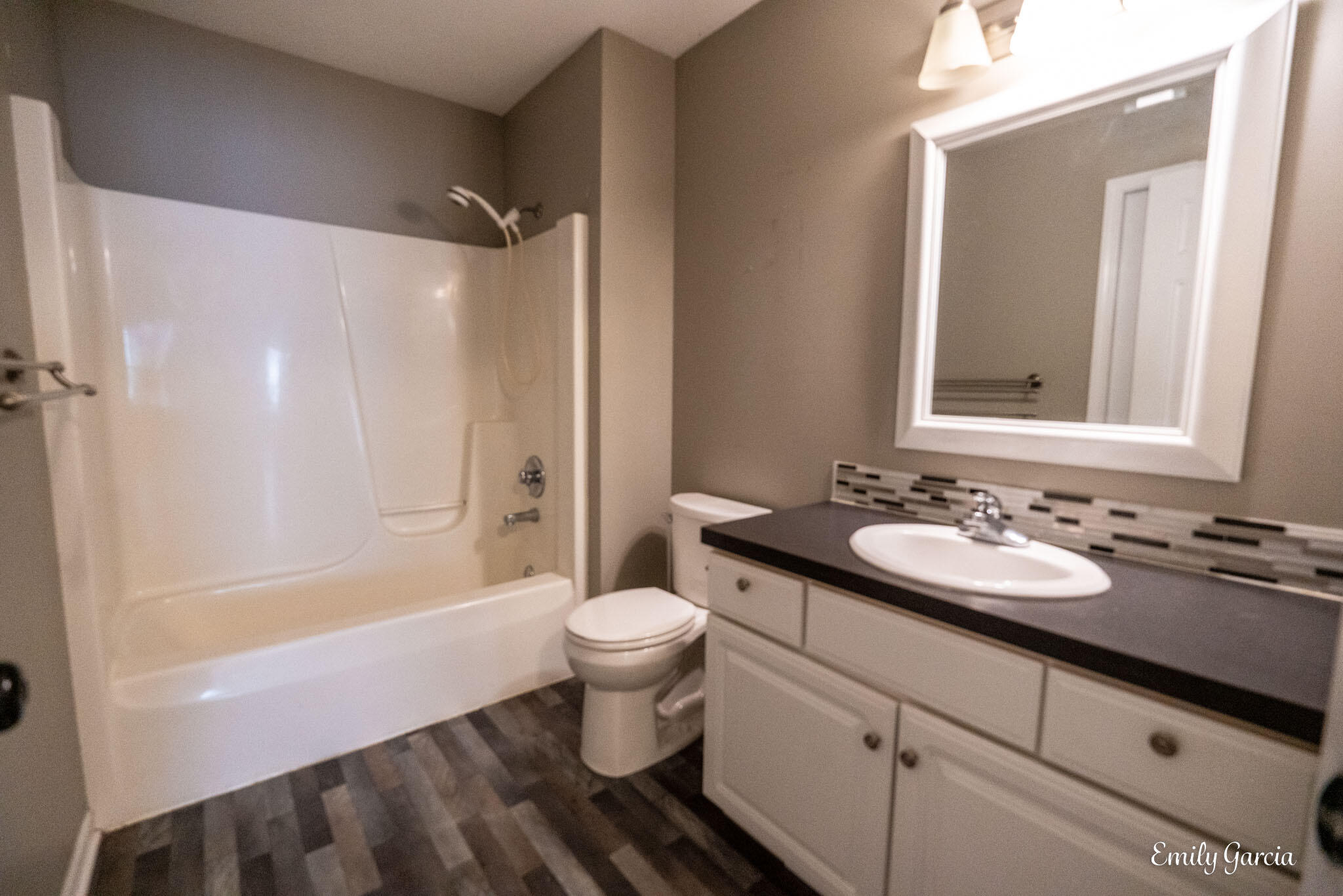 1501 Dexter Street SW, 35