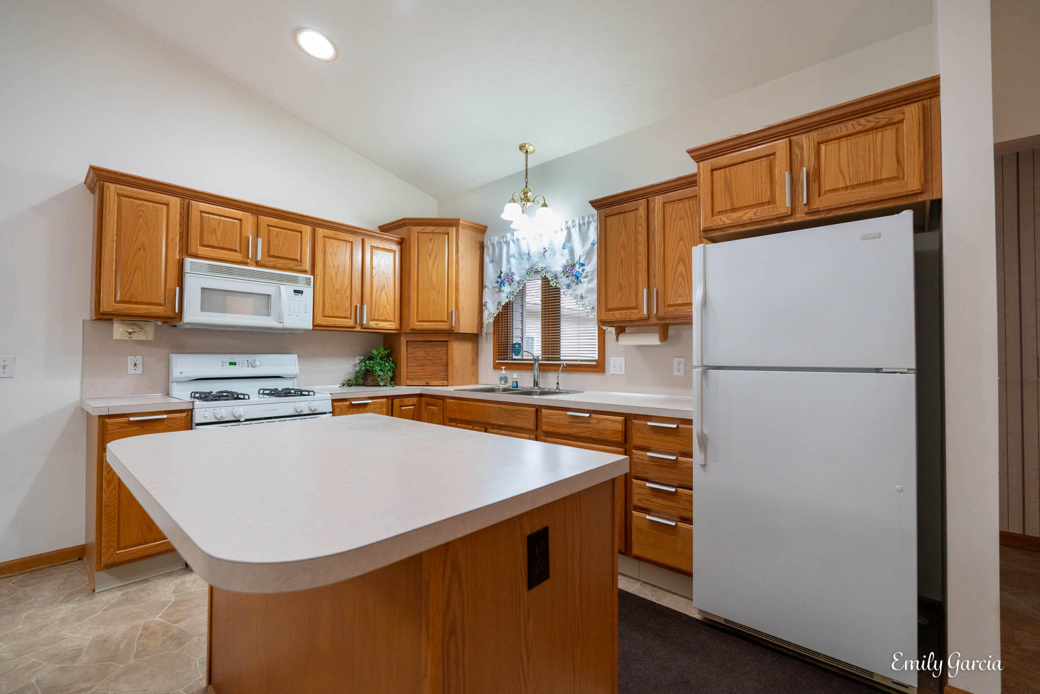 1099 Amber Ridge Drive SW, 15