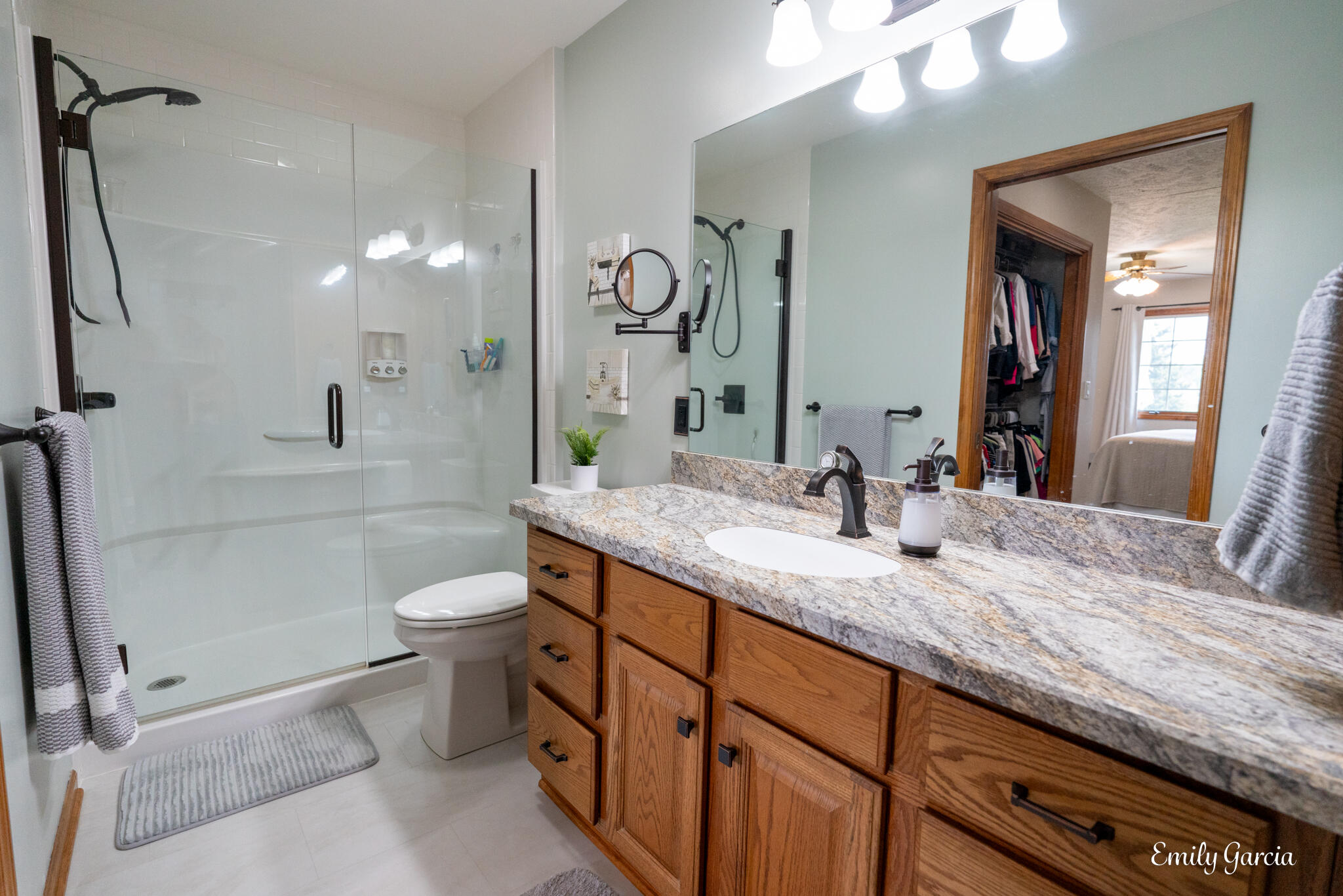 1571 Castlemaine Drive, 15