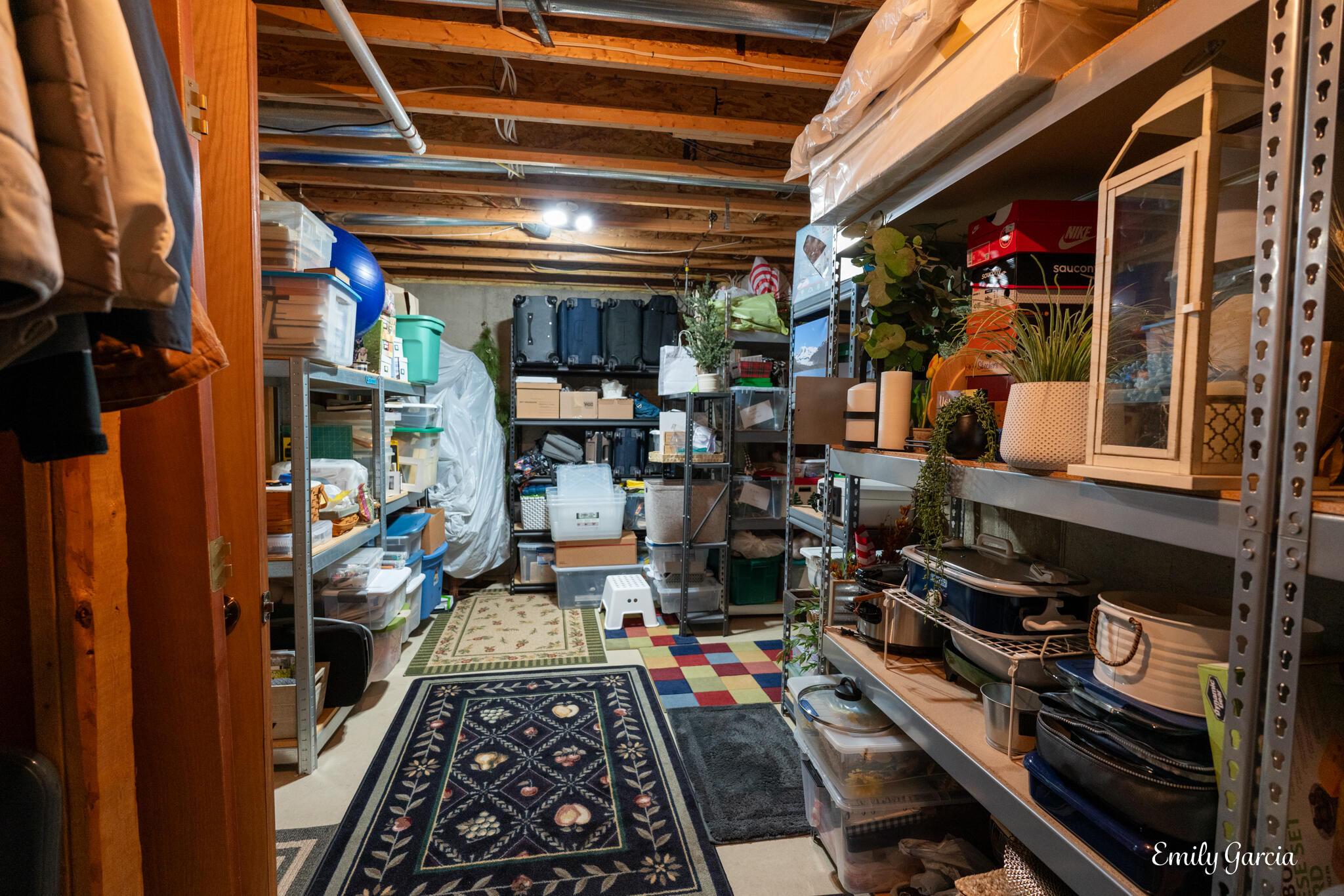 1571 Castlemaine Drive, 15