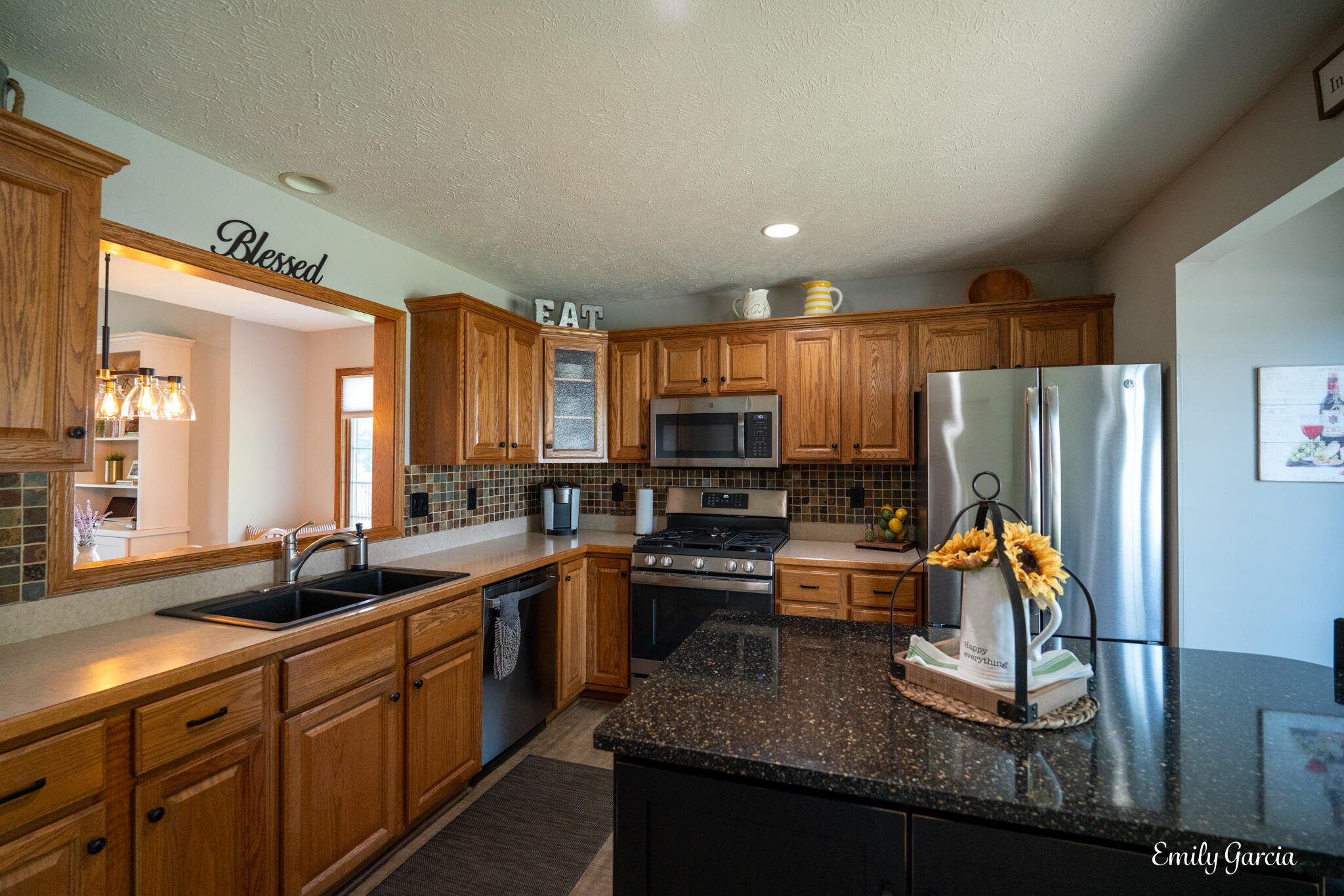 1571 Castlemaine Drive, 15