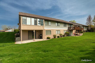 37 S Zeeland Parkway