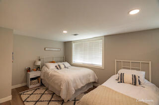 37 S Zeeland Parkway