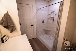 37 S Zeeland Parkway