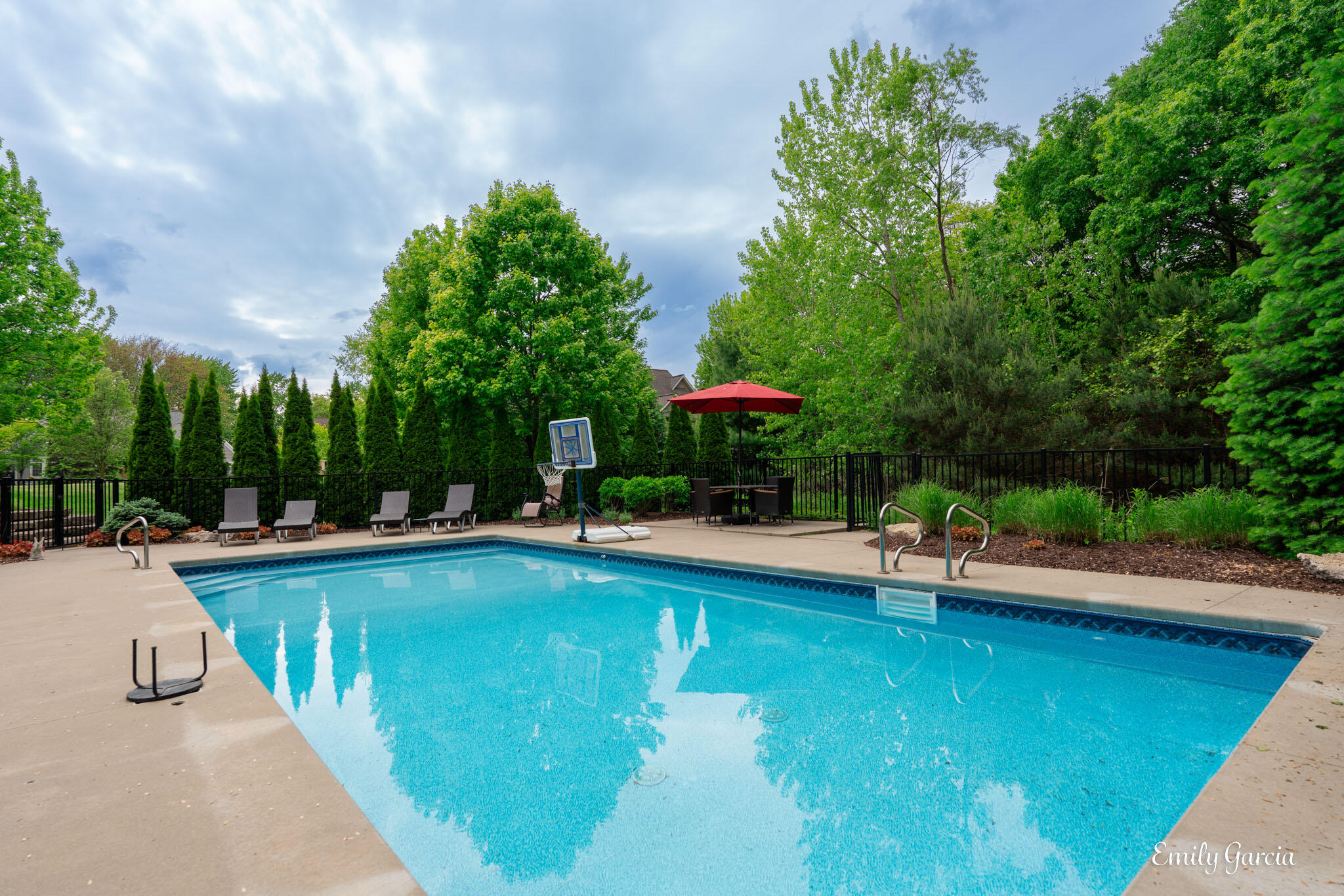 14921 Creek Edge Drive