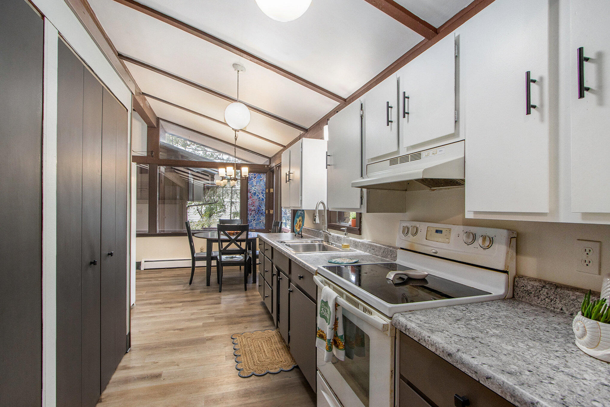 1969 Campground Road, Hastings