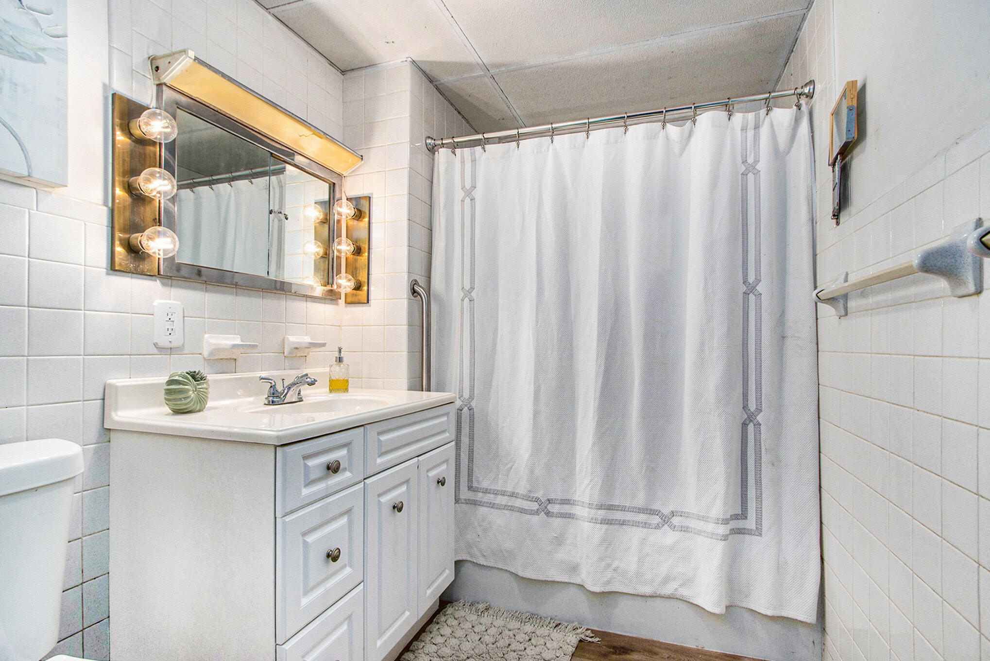 1969 Campground Road, Hastings