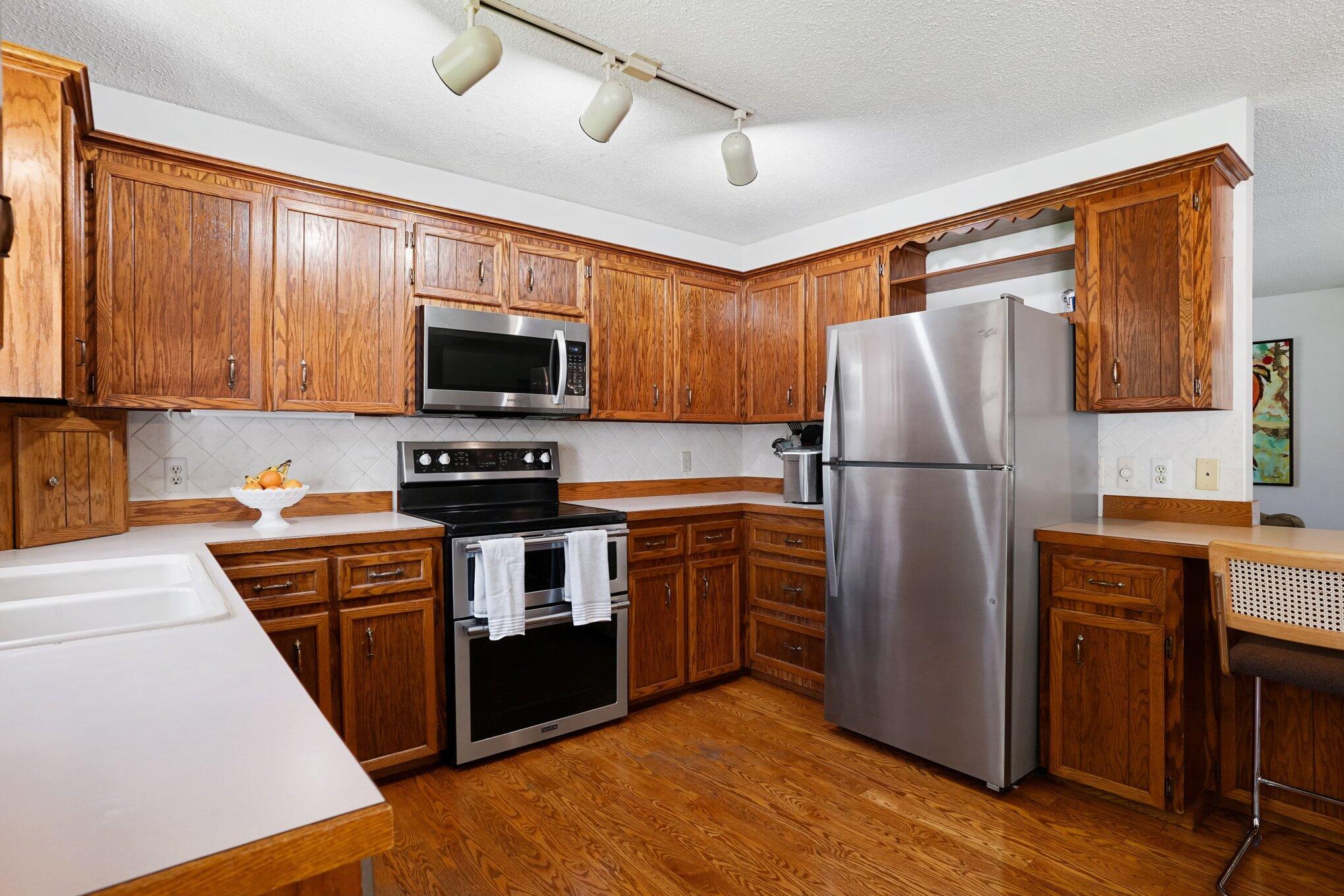 14314 Sunview Drive
