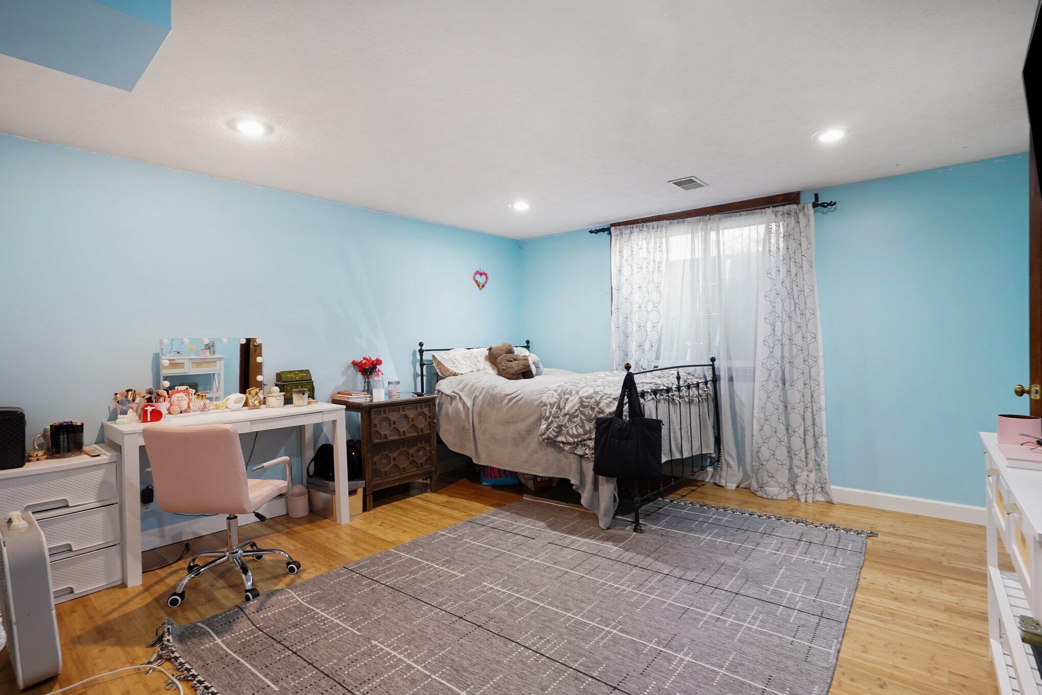 14314 Sunview Drive