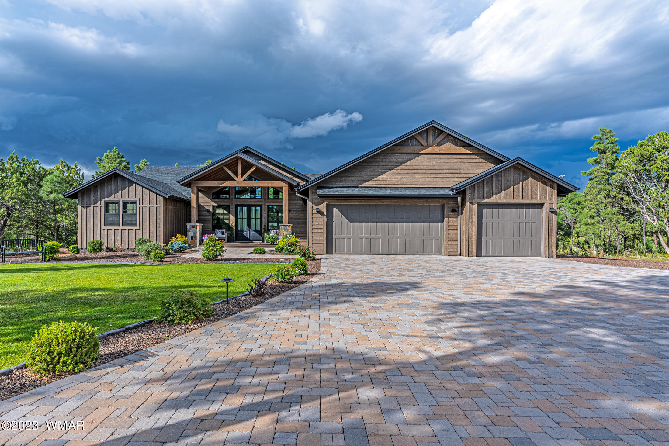 2261 S Monkshood Road