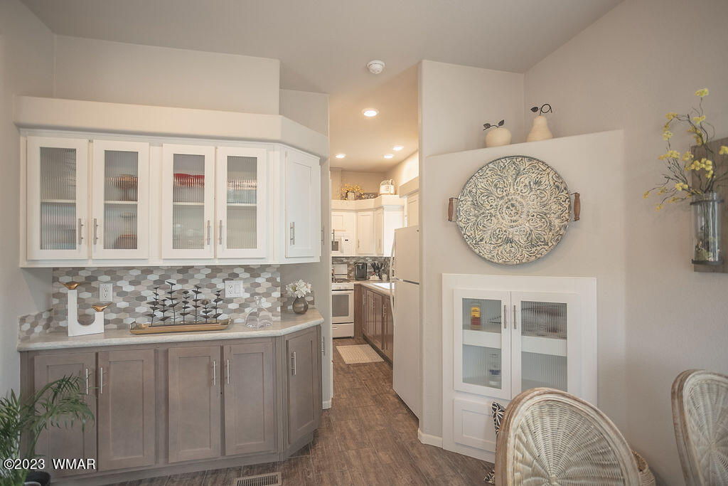 3851 Vacation Village Drive, Woodfield #410