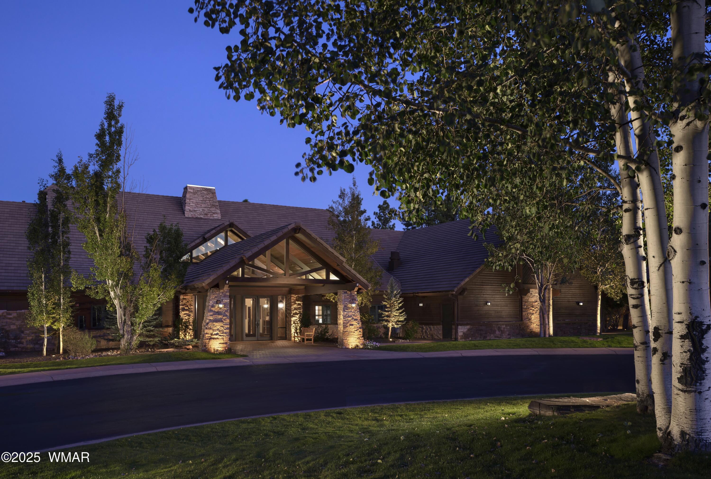 1301 Lakeside Trail