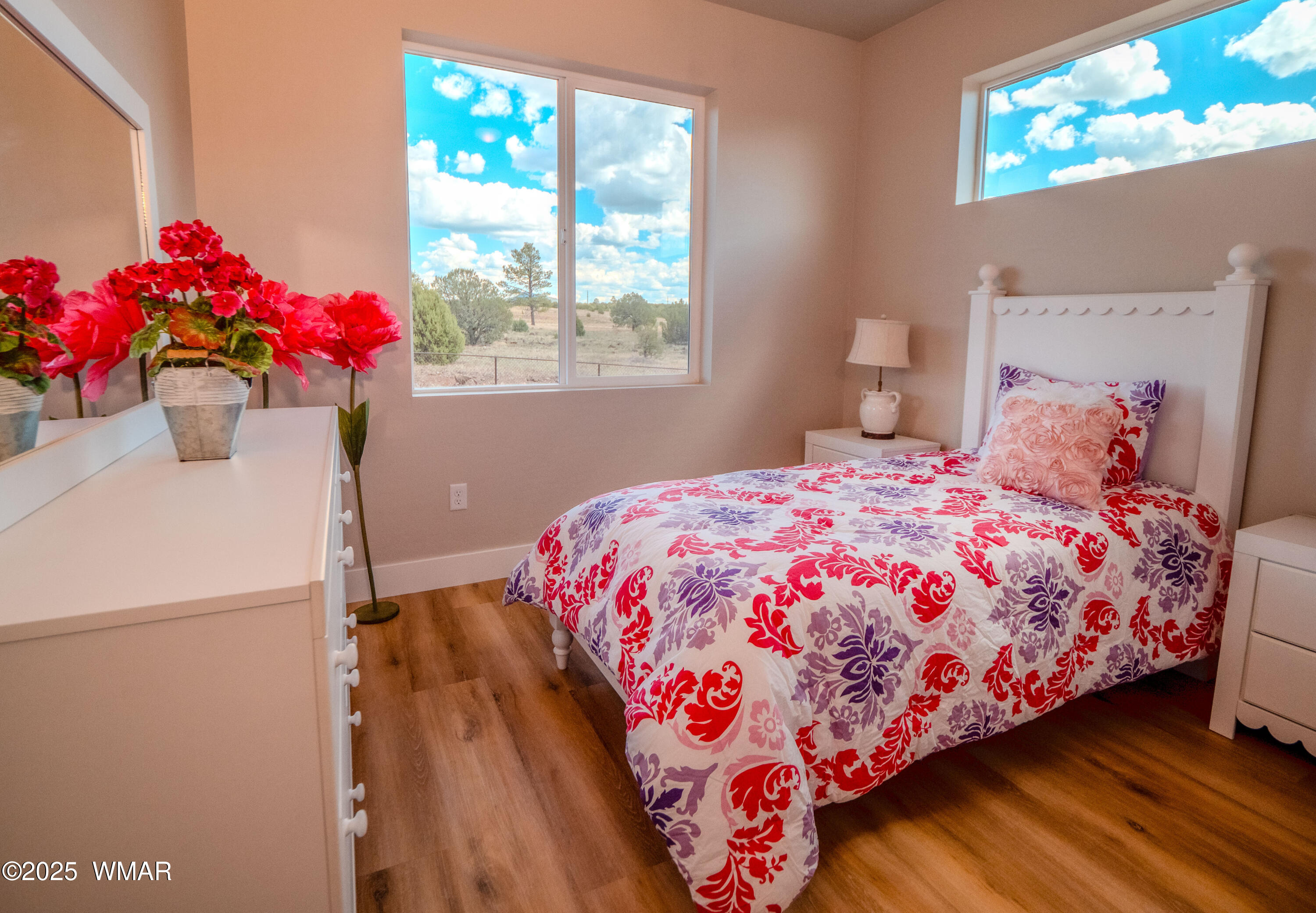 941 S Ridgeway Place