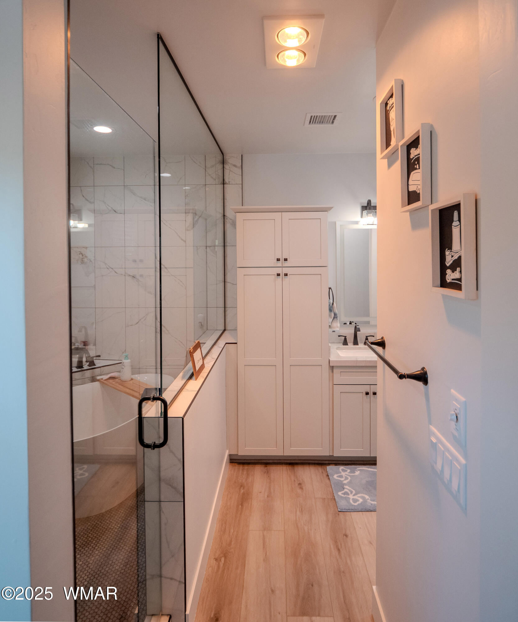 2200 W Whispering springs