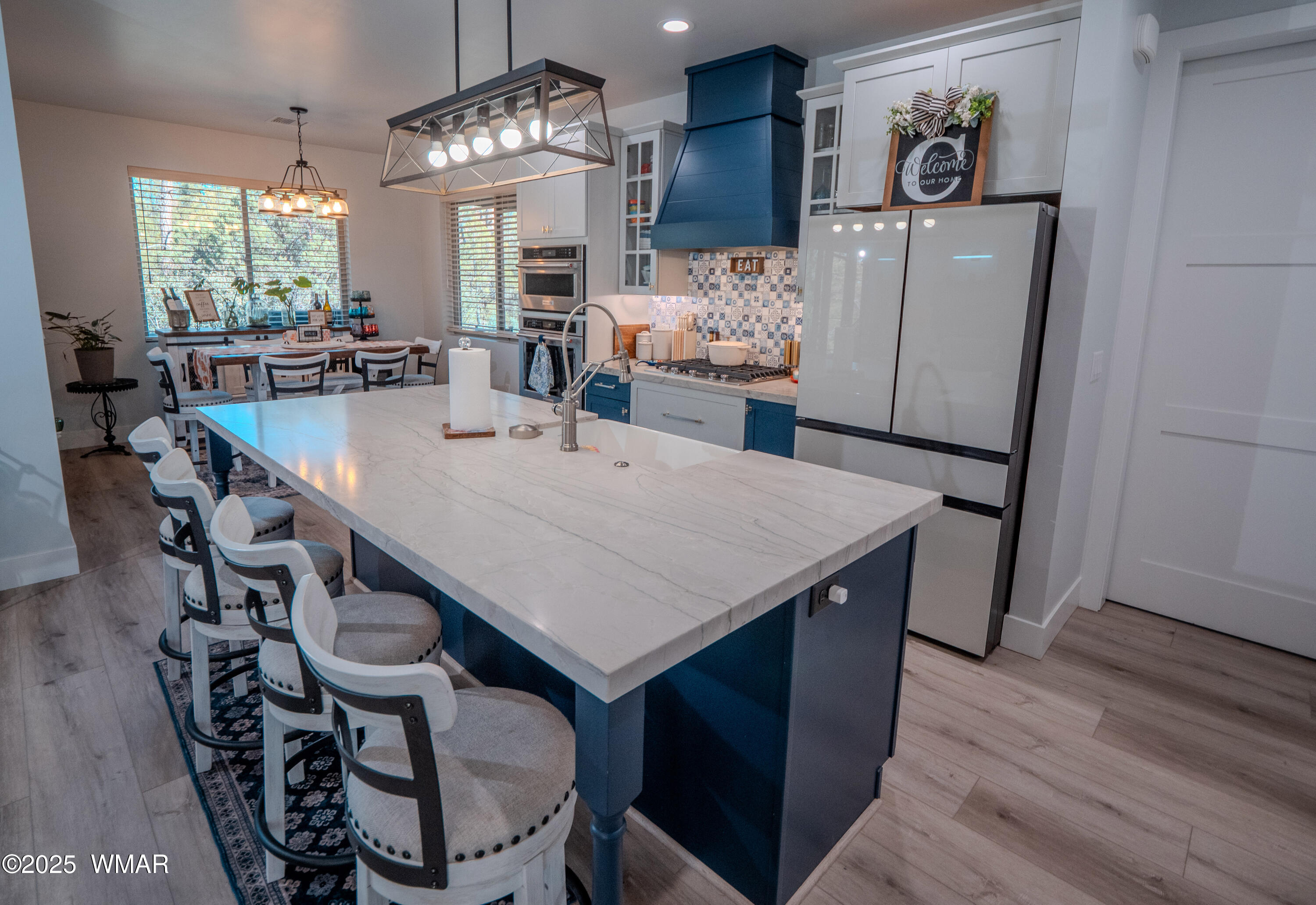 2200 W Whispering springs