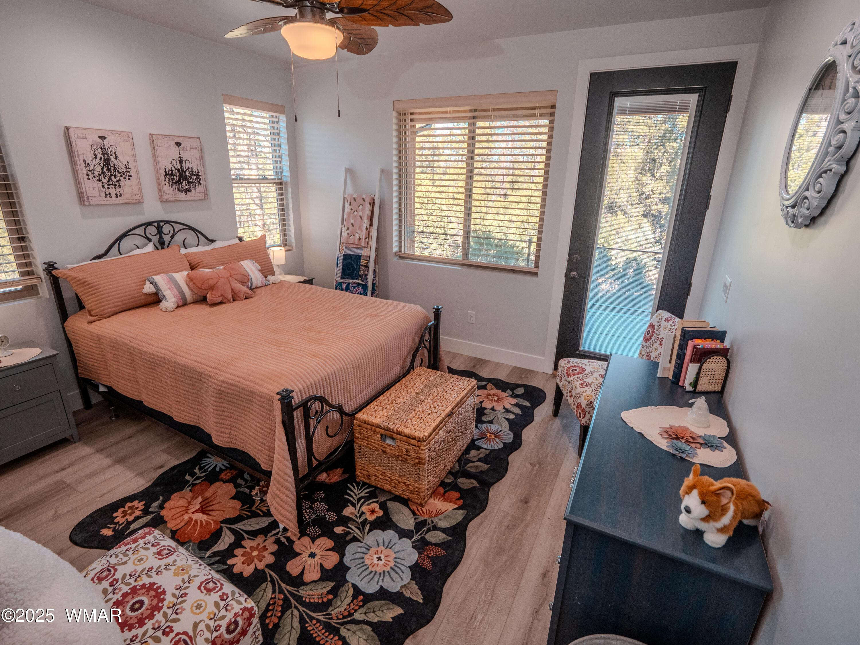 2200 W Whispering springs