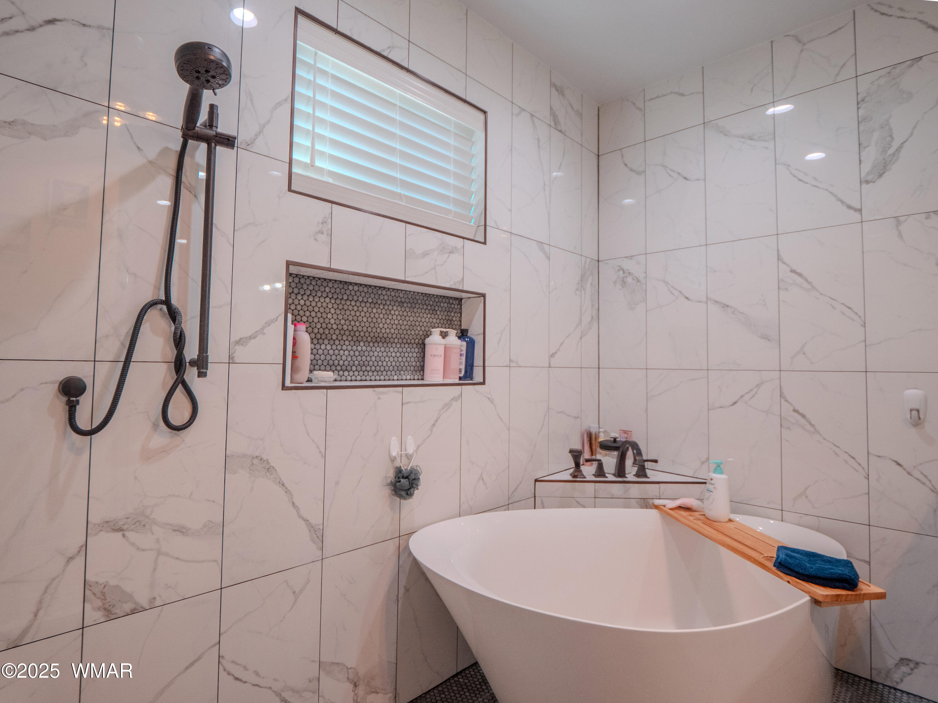 2200 W Whispering springs