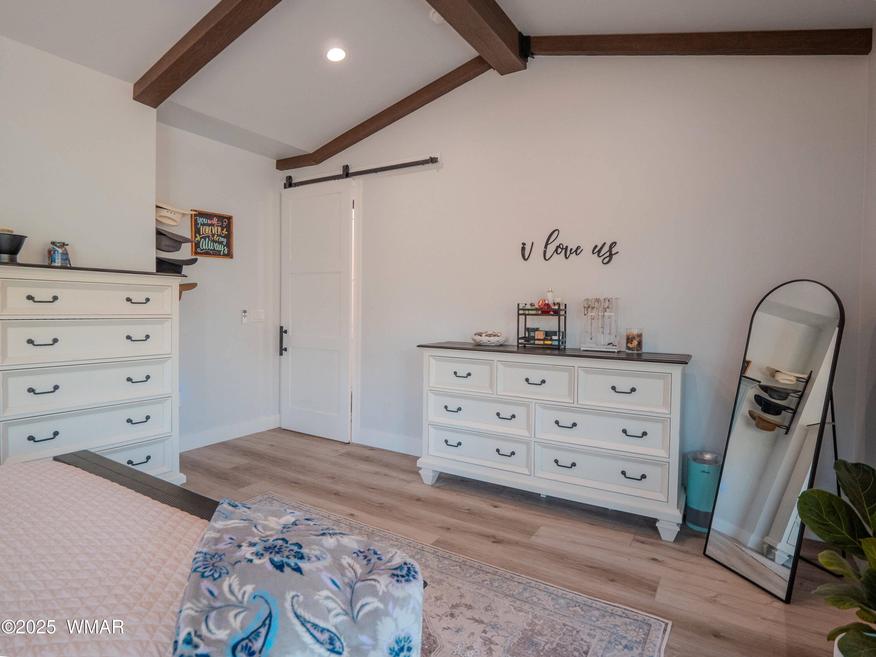 2200 W Whispering springs