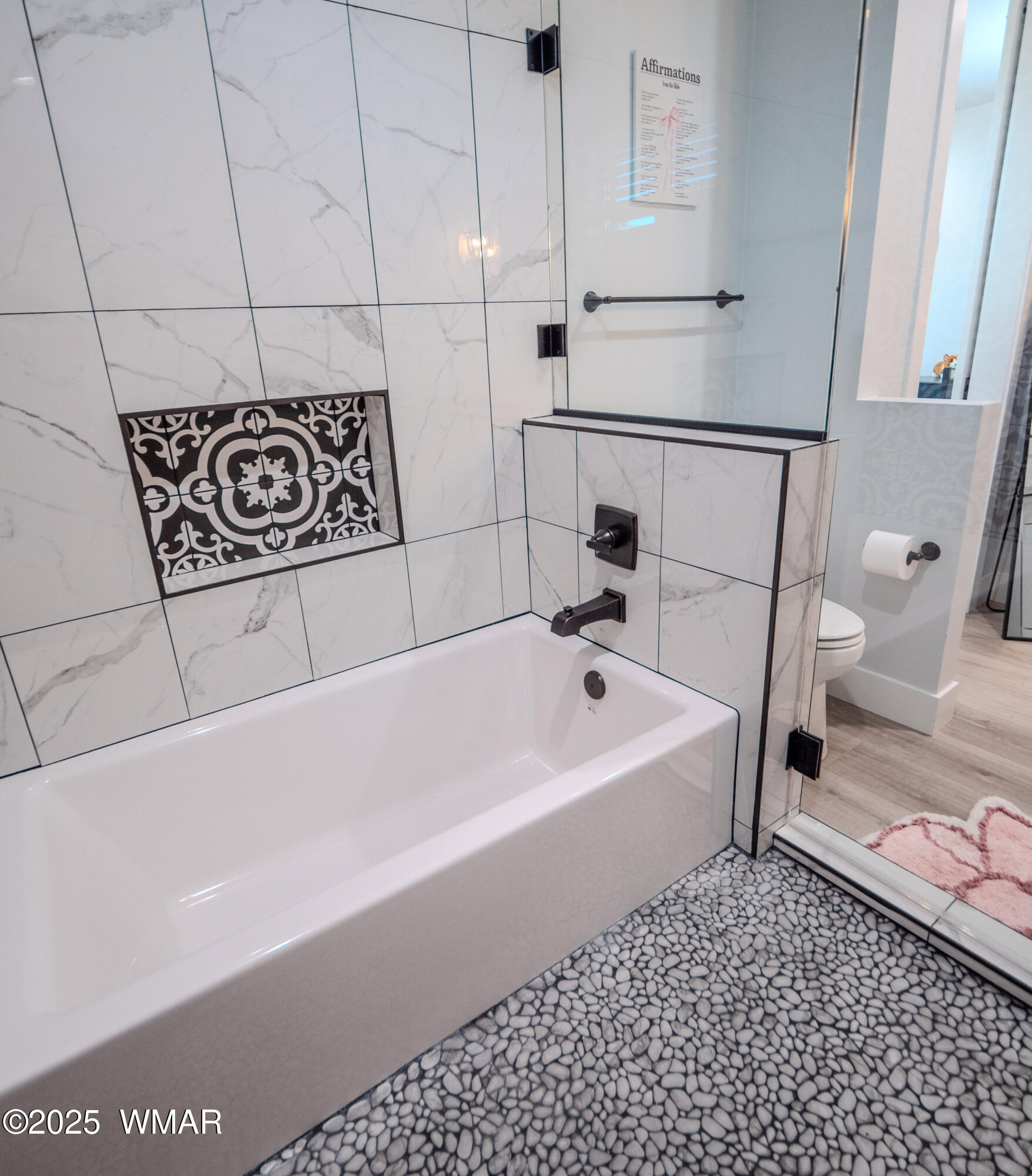 2200 W Whispering springs