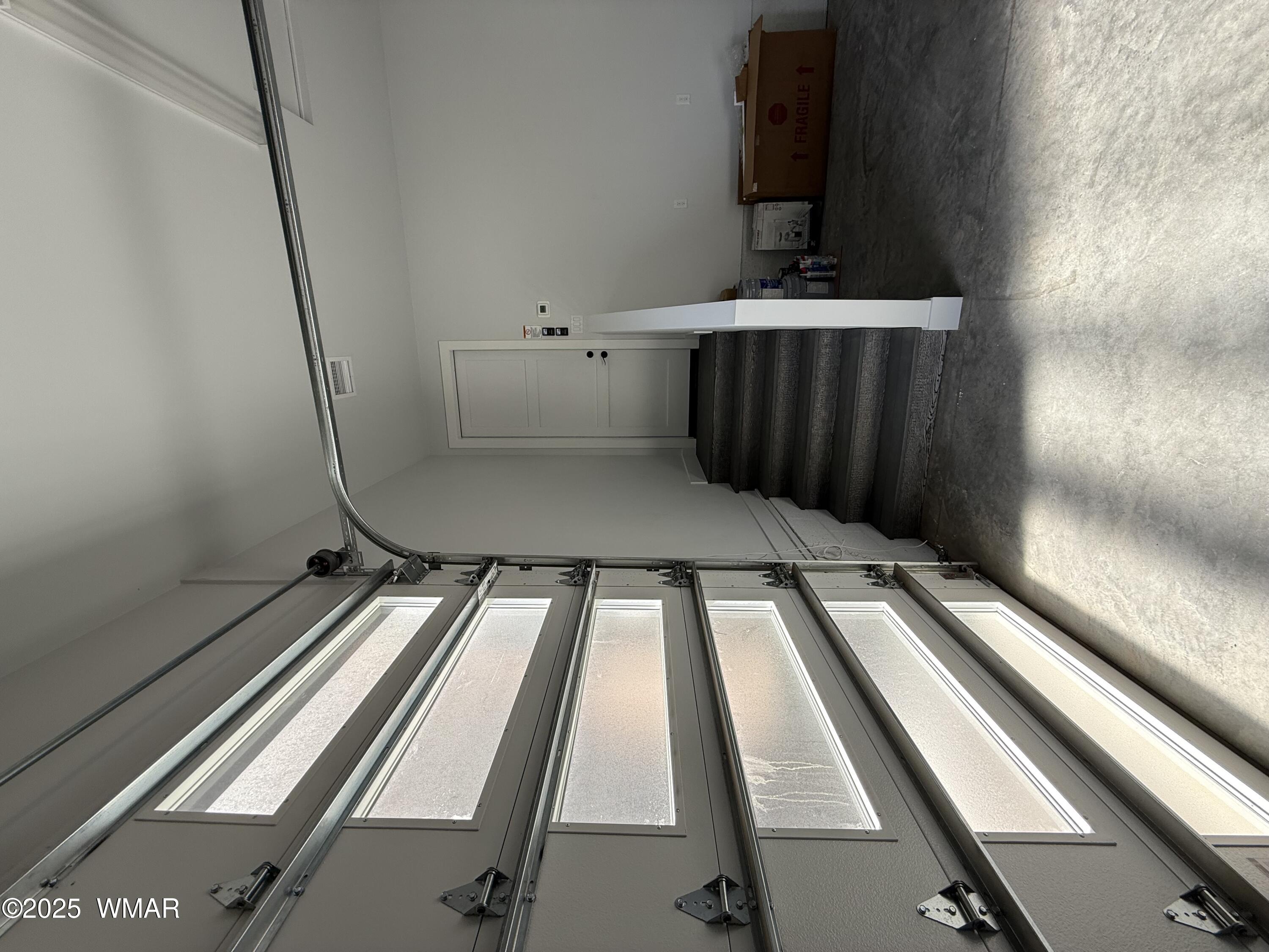 2200 W Whispering springs